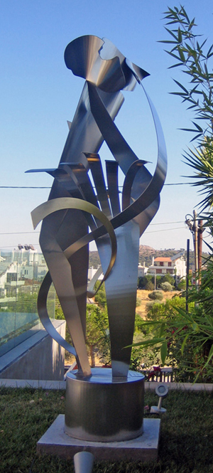 Embrace. Skulptur i Stl, hjd 2,5 m Privat go Aten, Grekland 2008